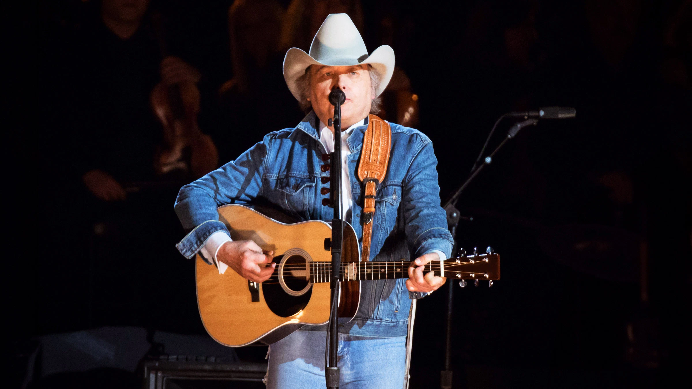 Dwight Yoakam