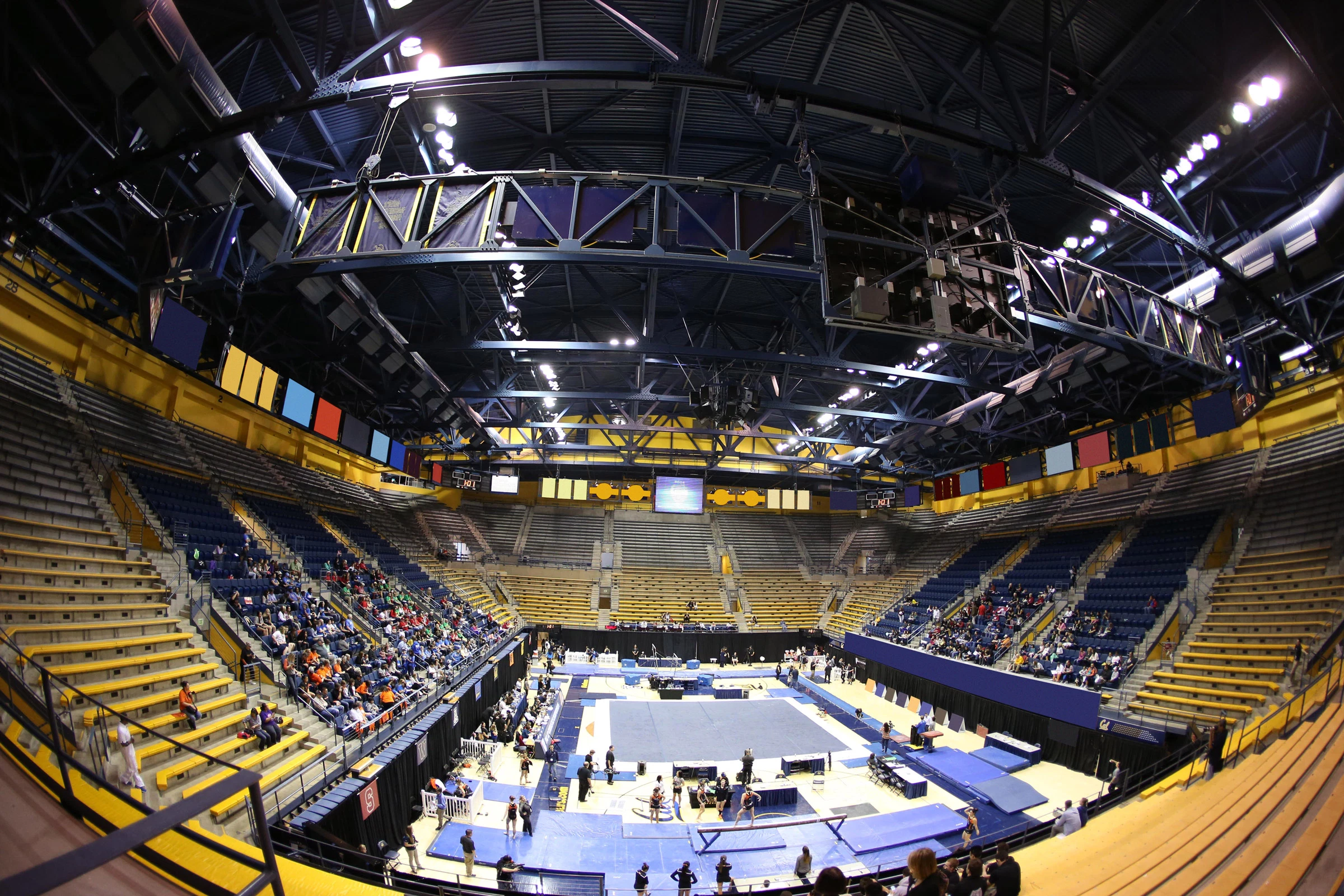 Illinois Fighting Illini at UCLA Bruins Womens Gymnastics