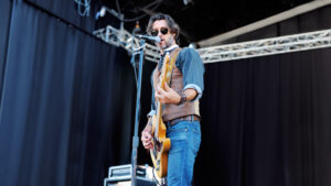 Roger Clyne & The Peacemakers